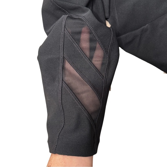 NWT Mondetta High Waisted Black Leggings With Side Pockets, Size Small - Picture 6 of 7